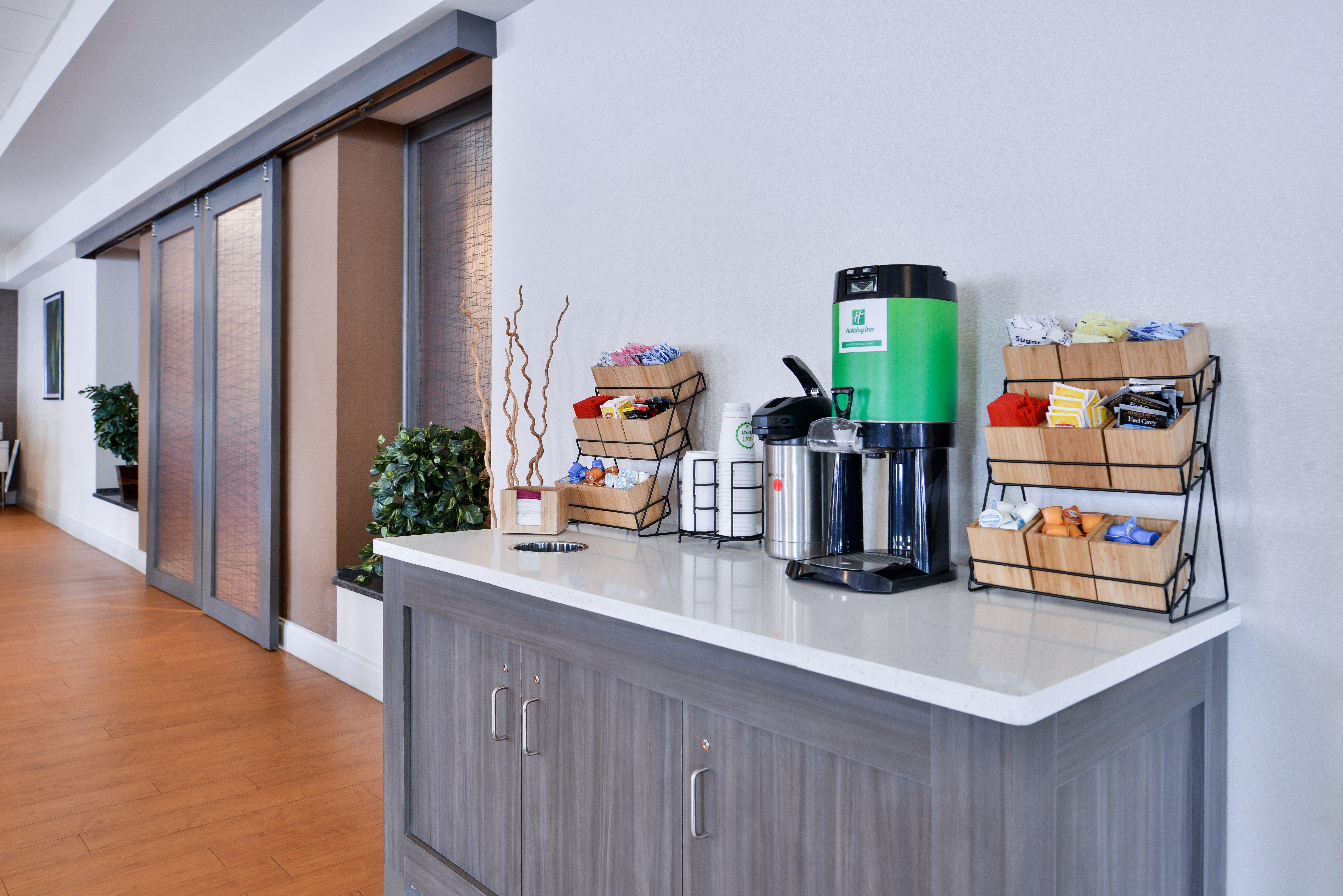 Holiday Inn Hotel & Suites Rochester - Marketplace By Ihg Exterior photo