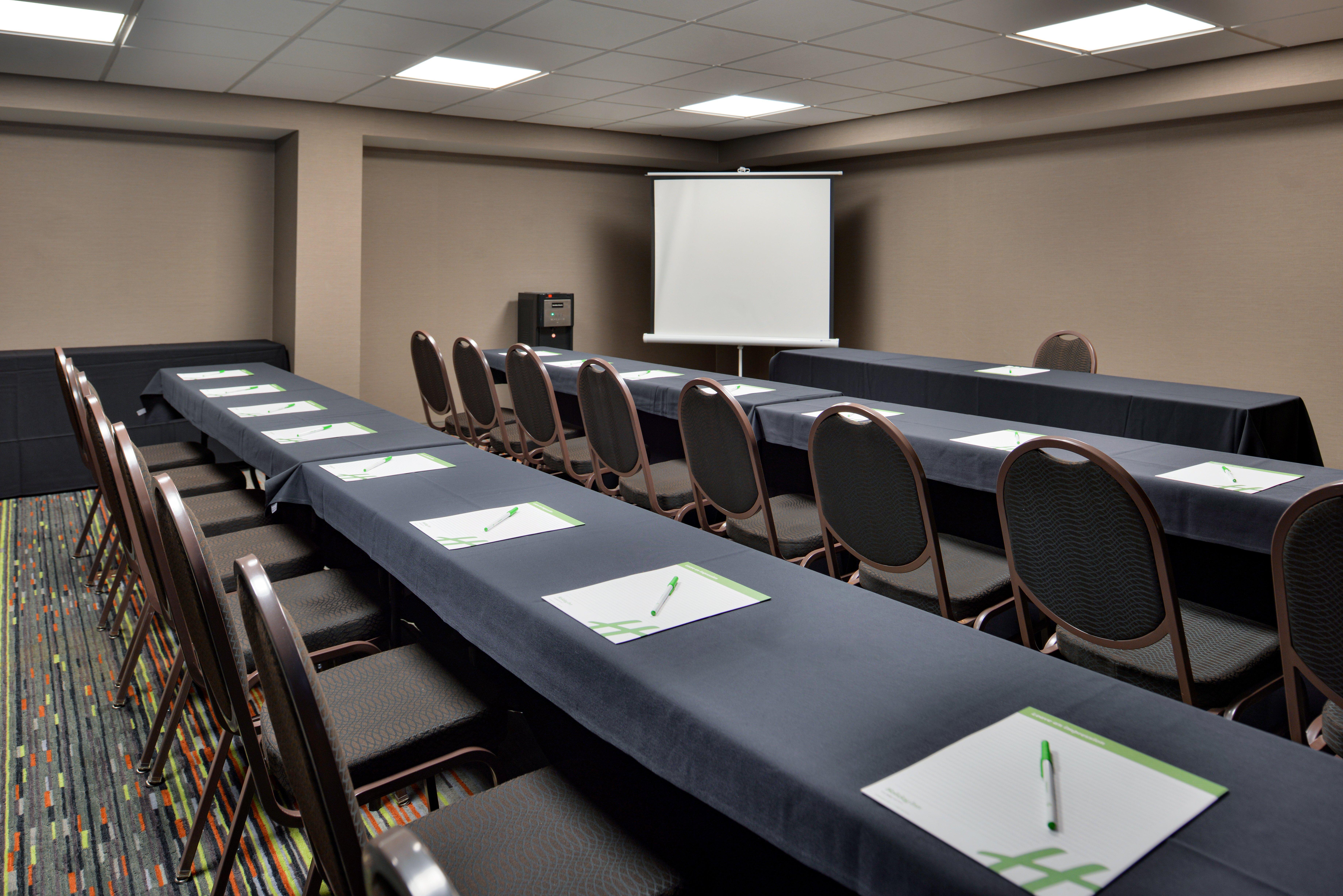 Holiday Inn Hotel & Suites Rochester - Marketplace By Ihg Exterior photo