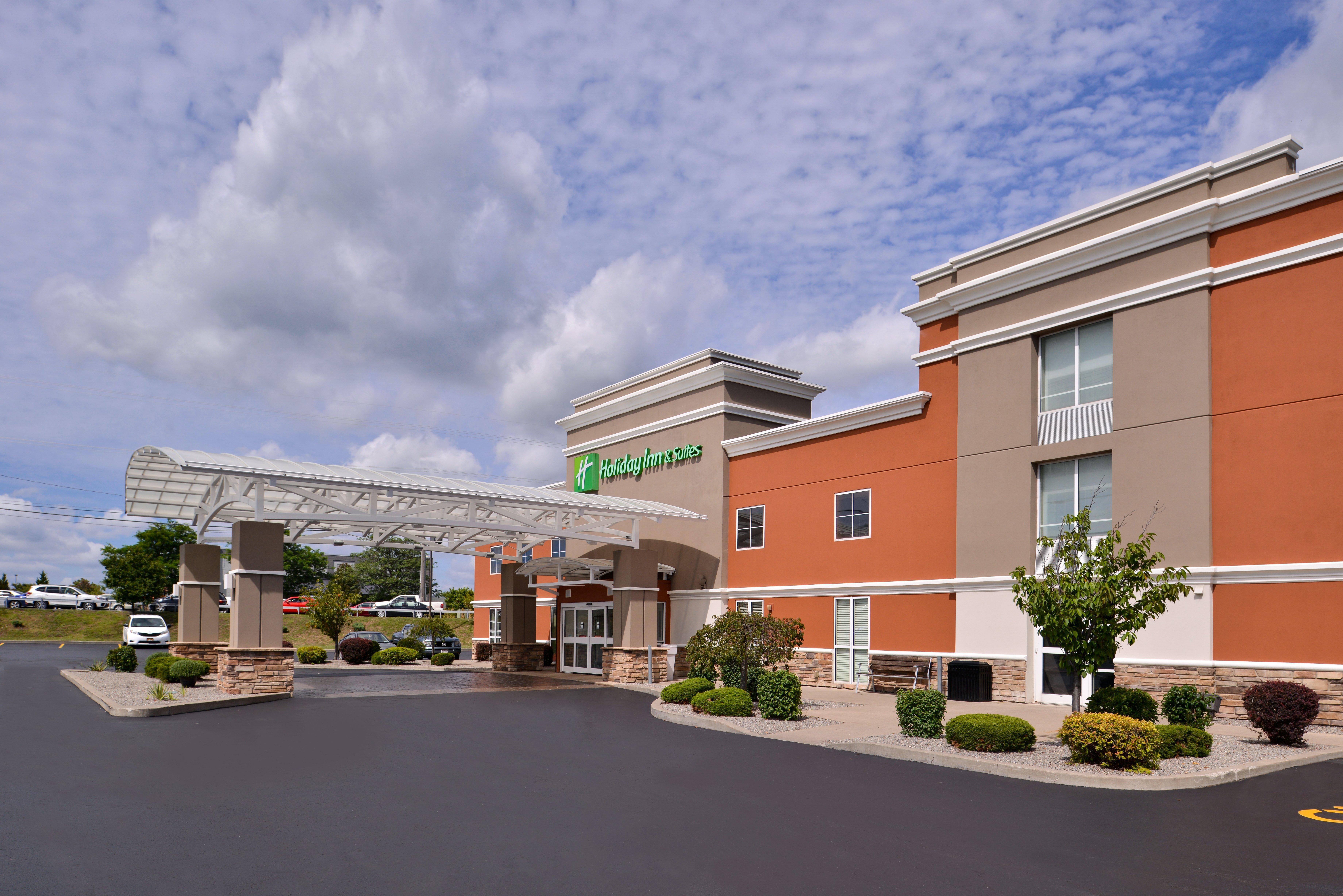 Holiday Inn Hotel & Suites Rochester - Marketplace By Ihg Exterior photo
