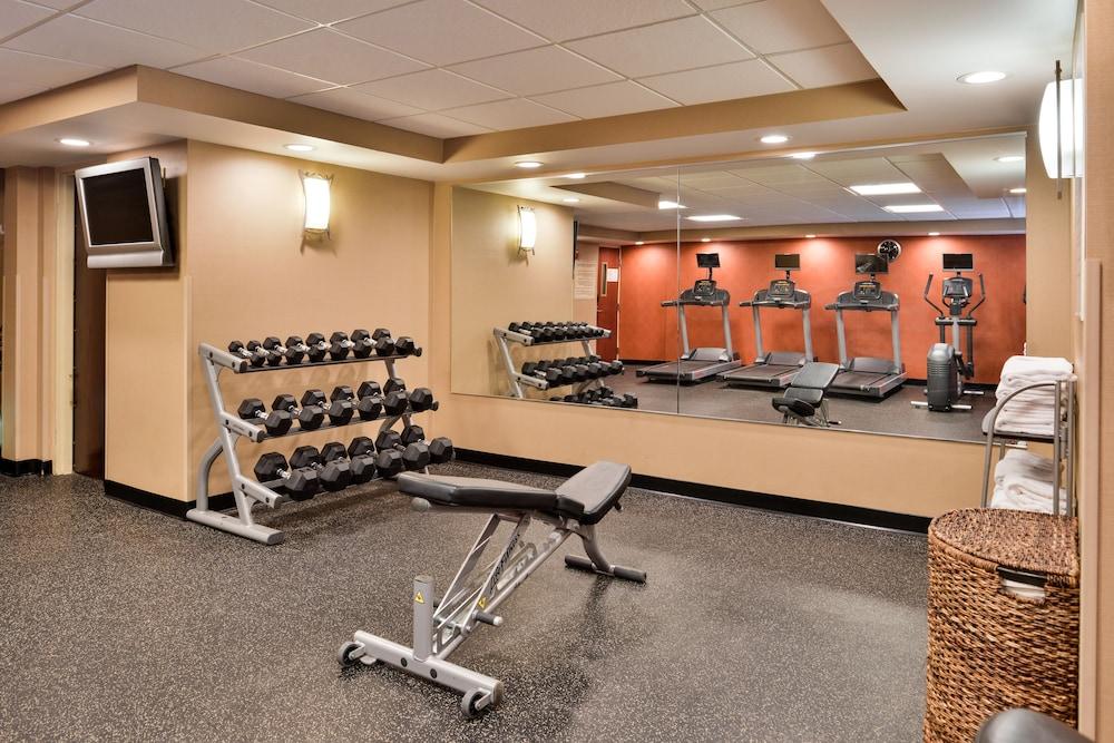 Holiday Inn Hotel & Suites Rochester - Marketplace By Ihg Exterior photo