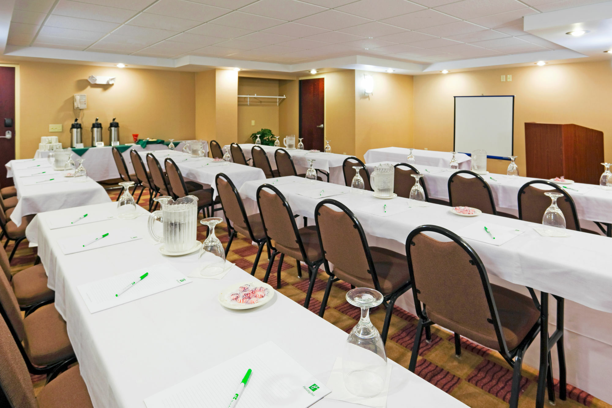 Holiday Inn Hotel & Suites Rochester - Marketplace By Ihg Exterior photo