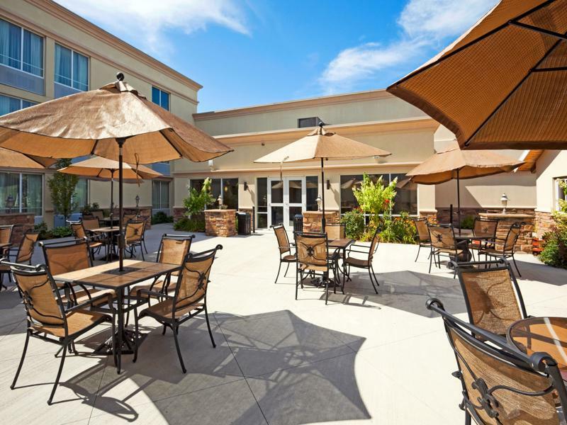 Holiday Inn Hotel & Suites Rochester - Marketplace By Ihg Exterior photo